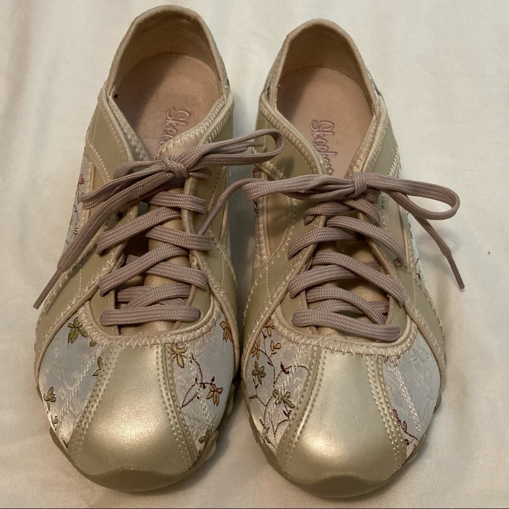 New Floral SKECHERS Metallic Waterlily Lace Ups - Picture 6 of 14